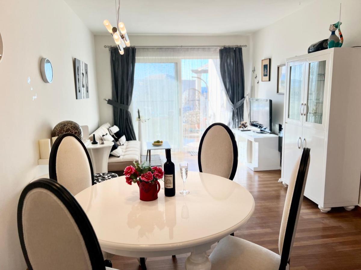 Odyssey Beach Front Apartment La Canea Esterno foto